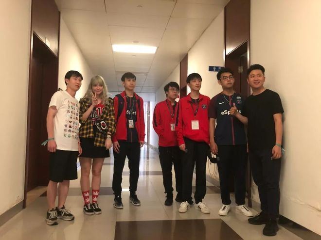 更多线下舞 更多线下舞